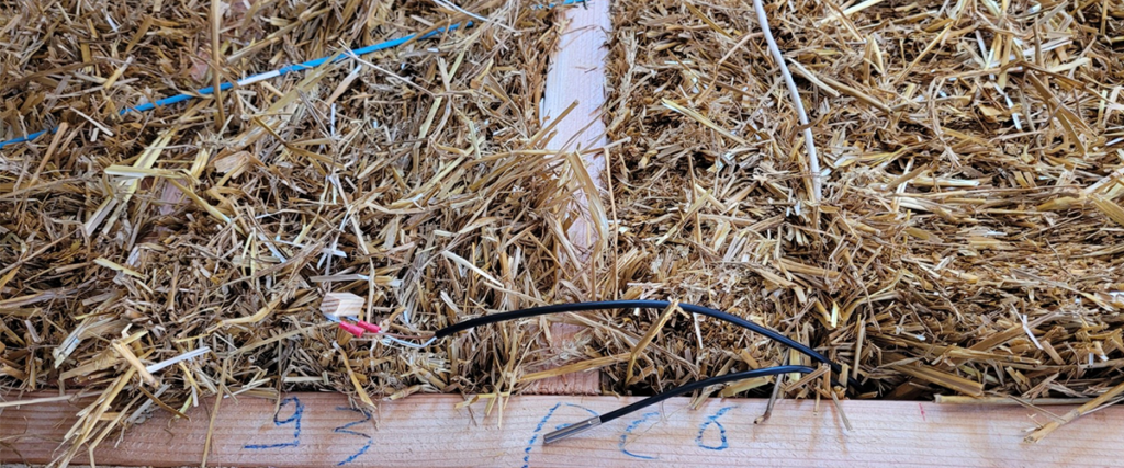 Comprendre la paille sous enduit : une instrumentation grandeur nature.